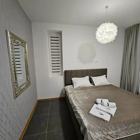 Fors Downtown Lux Apartment *